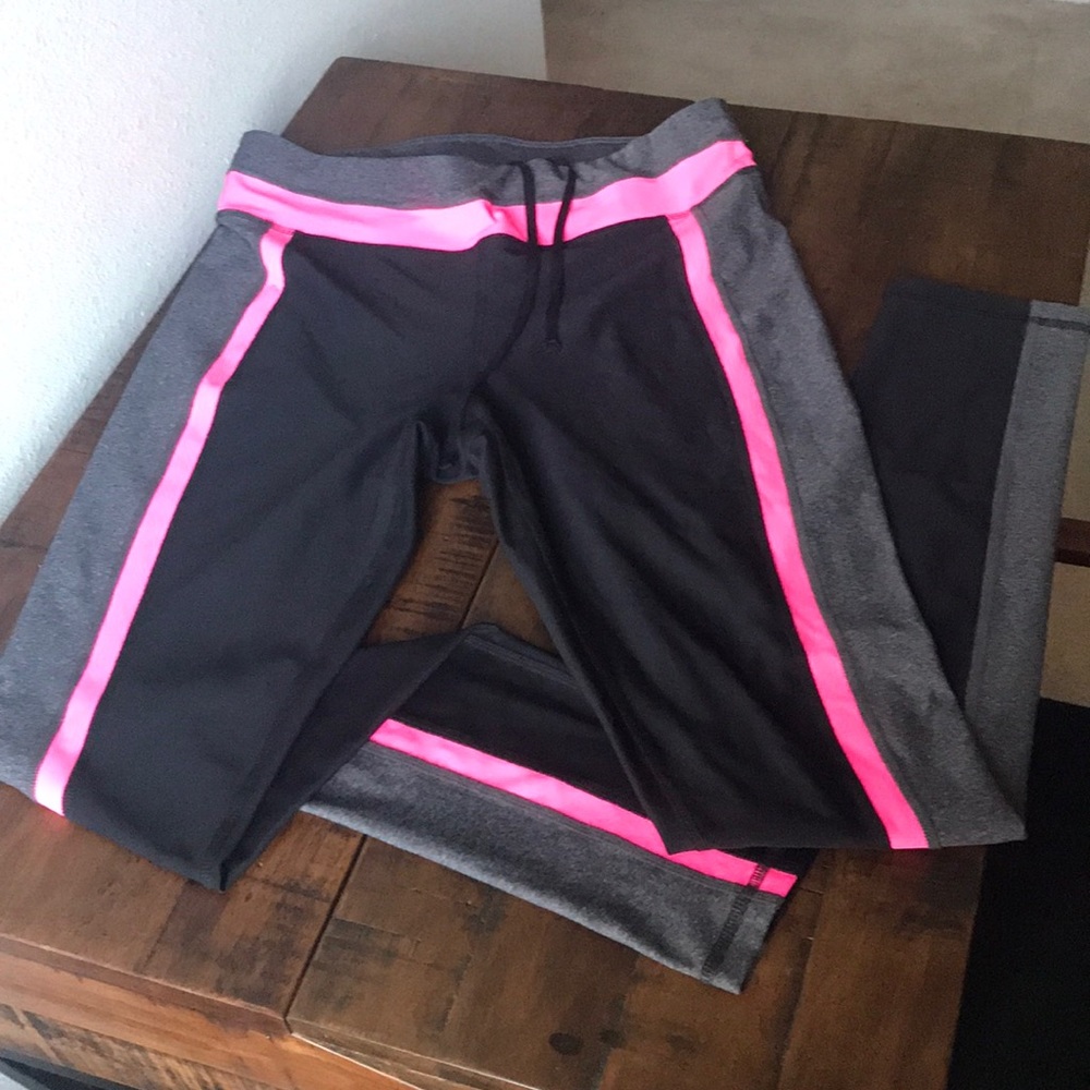 Workout leggings- like new!